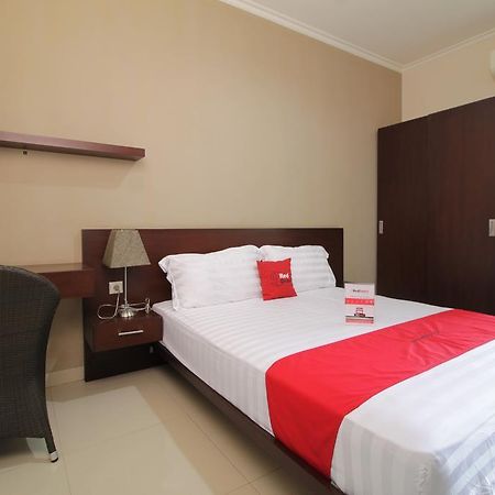 Reddoorz Plus Near Ambassador Mall Jakarta Exterior foto