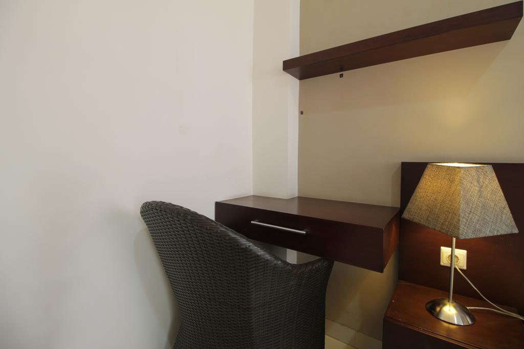 Reddoorz Plus Near Ambassador Mall Jakarta Exterior foto