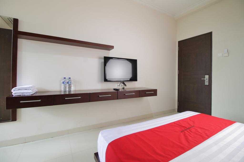 Reddoorz Plus Near Ambassador Mall Jakarta Exterior foto