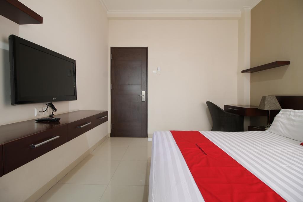 Reddoorz Plus Near Ambassador Mall Jakarta Exterior foto